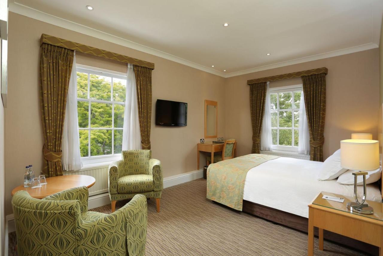เวสต์ลอดจ์พาร์ค Hotel บาร์เน็ท ภายนอก รูปภาพ